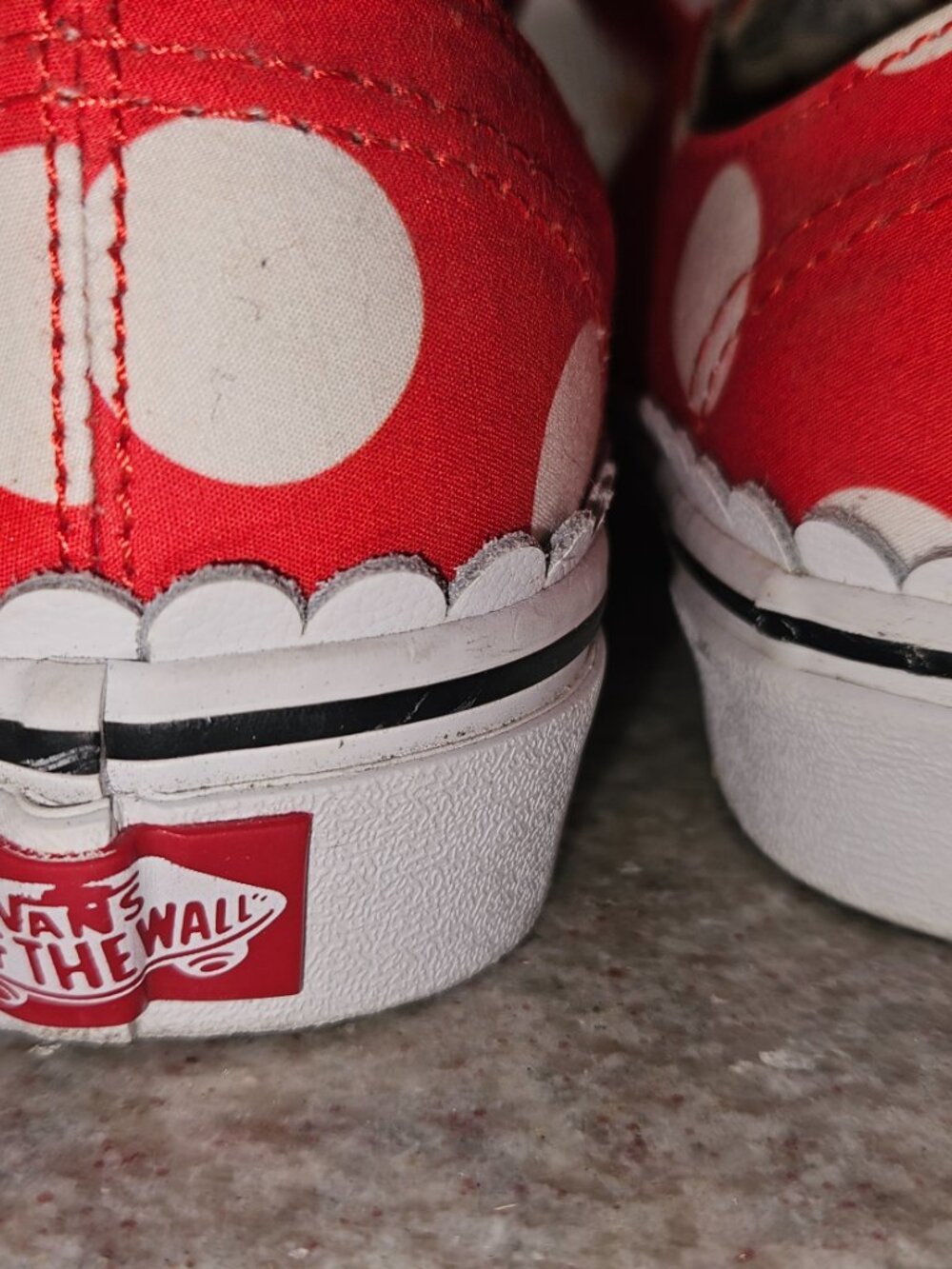 Vans Disney Authentic "MINNIE'S BOW" Sneakers sz 7.5 {101-1} - Picture 8 of 9